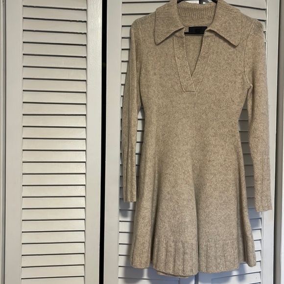 Banana Republic sweater dress - Picture 2 of 6